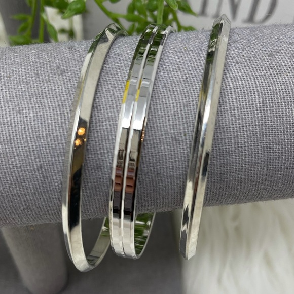 Jewelry - Shiny Silver Metal Bangle Bracelet Set of 3